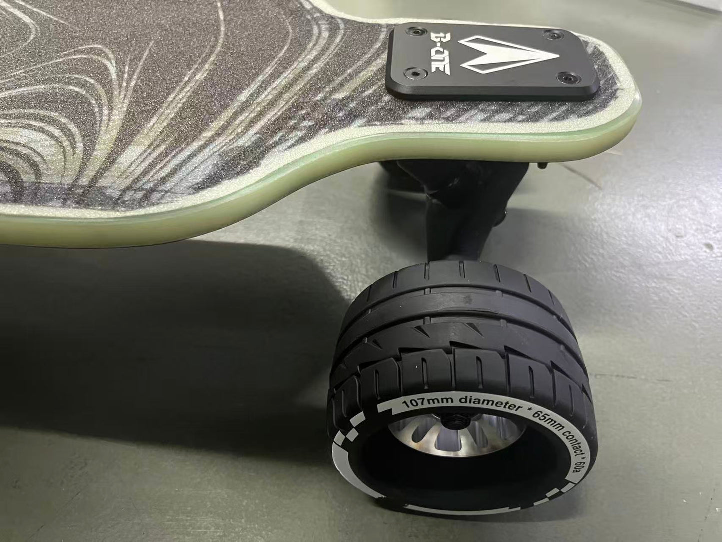 Balrog HS Electric Skateboard (Up to 80km range) Boneeboard
