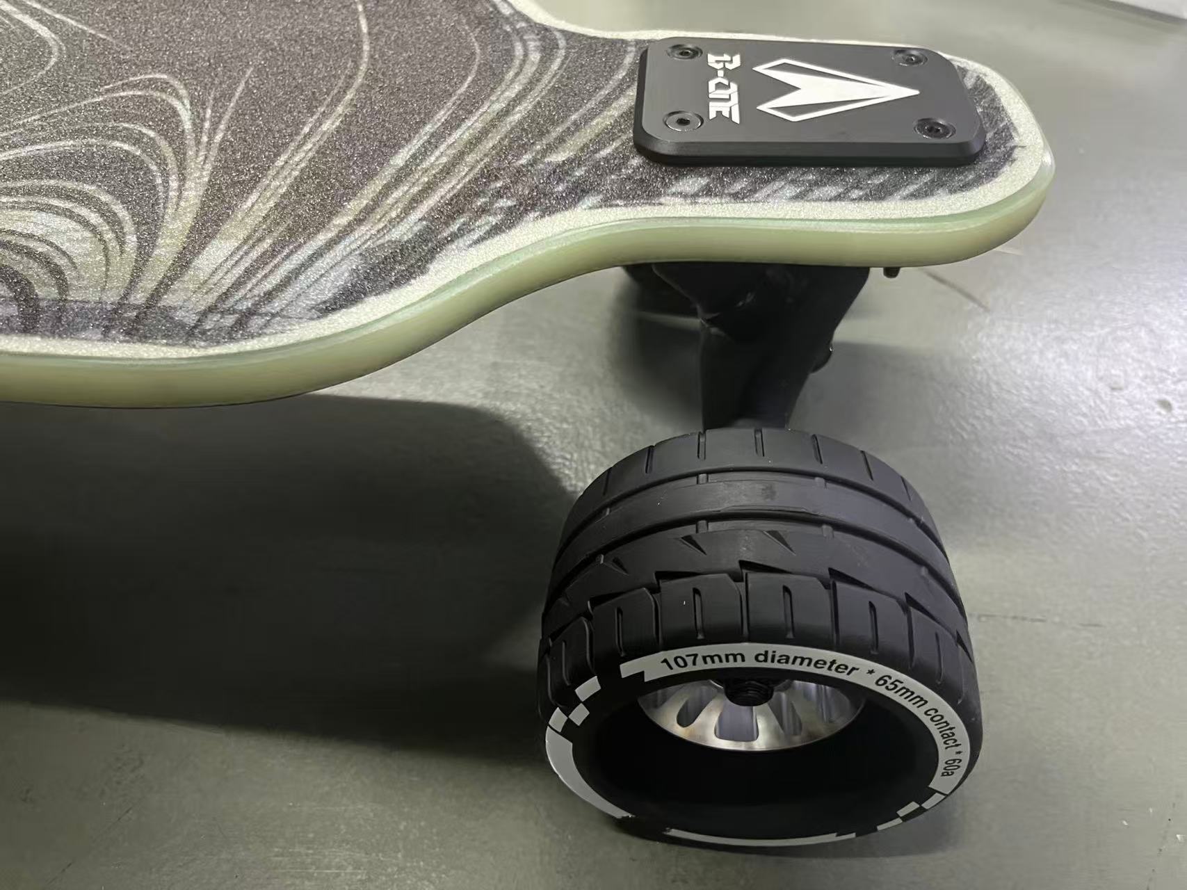 Balrog HS Electric Skateboard (Up to 80km range) Boneeboard